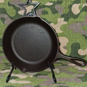 Classic Black Cast Iron Skillet with Pour Spouts